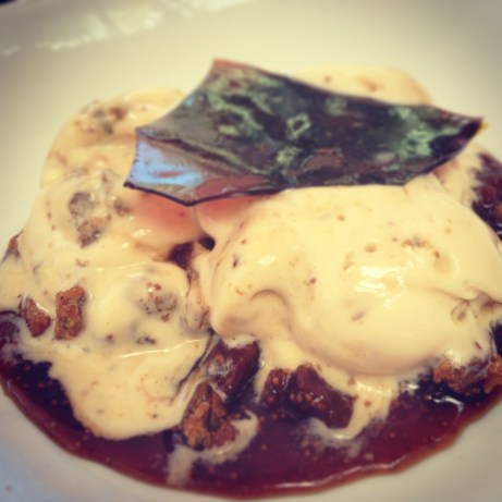 After pork belly for breakfast and tappas for lunch, Brett and I shared vanilla ice-cream with fig and pistachio and toffee. Definitely a perfect food lover's day!